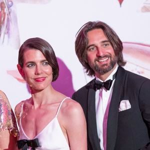 Charlotte Casiraghi et Dimitri Rassam lors du Bal de la Rose 2022 au Sporting Club de Monaco en faveur de la Fondation Princesse Grace le 8 juillet 2022. La princesse Caroline, fille aînée de la défunte princesse Grace, en est la présidente. Le Bal de la Rose, créé par la princesse Grace de Monaco en 1954, fait son grand retour en 2022, après deux ans d'absence en raison de la crise sanitaire. Il se déroule toujours au mois de mars mais l'édition 2022 a été reportée au 8 juillet en raison des conditions sanitaires.

© Cyril Moreau / Pool Monaco / Bestimage