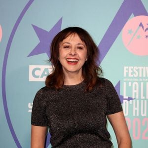 “Tout le monde est parti en un quart d’heure et voilà" indiquait-elle sur Europe 1
Valérie Bonneton au photocall des arrivées de la cérémonie de clôture du 27ème Festival International du Film de Comédie de l'Alpe d'Huez, France, le 20 janvier 2024. © Dominique Jacovides/Bestimage