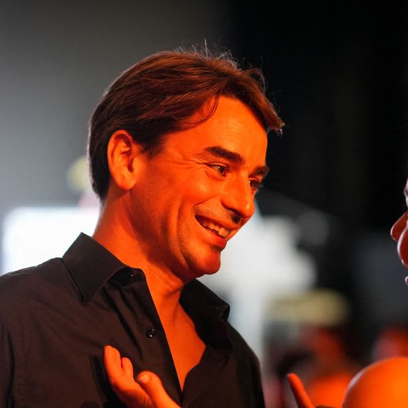 Cette soirée était très importante pour Julian Bugier et Claire Fournier. 

Julian Bugier lors de la soirée annuelle de gala de l'association Hope au pavillon Gabriel à Paris le 14 octobre 2025.

© Anne-Sophie Guebey / Bestimage