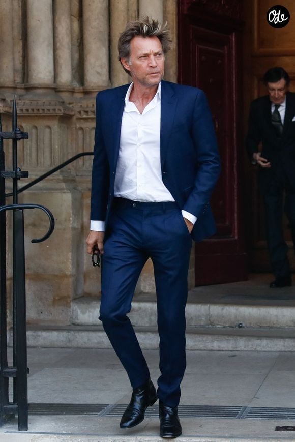 Laurent Delahousse - Sorties des obsèques de Philippe Labro en l'église de Saint-Germain-des-Prés à Paris le 13 juin 2025. © Dominique Jacovides - Christophe Clovis / Bestimage