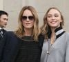 La comédienne est la fille de Vanessa Paradis et Johnny Depp

Vanessa Paradis et sa fille Lily-Rose Depp - Arrivées au défilé de mode prêt-à-porter automne-hiver 2017/2018 "Chanel" au Grand Palais à Paris. Le 7 mars 2017
© CVS-Veeren / Bestimage