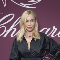 Emmanuelle Béart en Italie pour ses 63 ans, ses trois enfants Nelly, Yohann et Surifel lui réservent une jolie surprise
