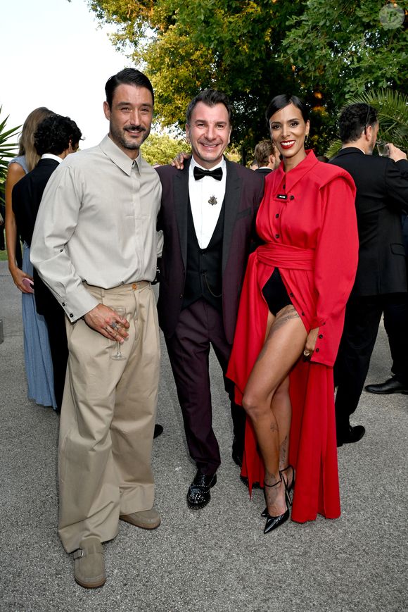 Jérémy Frérot, Michael Youn et Shy’m - 11ème édition du Gala de charité de Patrick Mouratoglou à la Mouratoglou Academy & Resort à Biot le 21 juin 2025. Ce gala de prestige réunit chaque année les grandes figures du sport, du divertissement et de nombreux donateurs, mobilisés pour soutenir les jeunes talents du tennis mondial. © Bruno Bebert/Bestimage