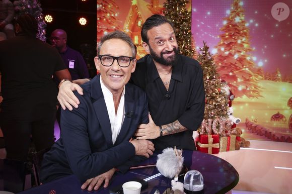 Julien Courbet est troisième, trois rangs devant Cyril Hanouna.

Julien Courbet, Cyril Hanouna, sur le plateau de "TBT9" présenté par Cyril Hanouna, et diffusé en direct sur W9, Paris, France, le 26 novembre 2025.

Jack Tribeca / Bestimage