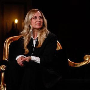 Lara Fabian lors de l'enregistrement de l'émission "Serge Lama, le dernier rappel" présentée par F. Bollaert, diffusée le vendredi 21 novembre 2025 sur France 3 à 21h10, au théâtre Marigny à Paris, France, le 29 avril 2025. © Clovis-Moreau/Bestimage