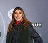 Et puis, côté ambiance, Laury Thilleman a privilégié le thème bohème-chic avec des tons neutres (blanc, beige, sable) relevés par des touches de vert sauge, de jaune moutarde et de matériaux naturels. Le sol clair unifie le tout avec beaucoup de douceur.

Laury Thilleman au photocall de la cérémonie d'ouverture du 28ème Festival International du Film de Comédie à l'Alpe d'Huez le 13 janvier 2025.

© Dominique Jacovides / Bestimage