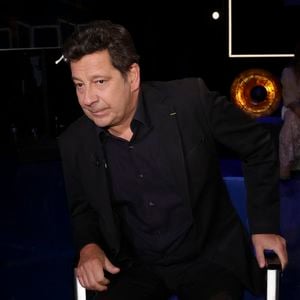 Exclusif - Laurent Gerra, lors de l'enregistrement de l'émission "La Boîte à secrets", présentée par F.Bollaert et diffusée le 10 octobre 2025 sur France 3, dans les studios du Lendit à Saint-Denis, Seine Saint-Denis, France, le 22 septembre 2025. © Jack Tribeca/Bestimage