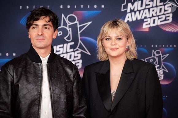 Avec son fiancé Florian Rossi, elle a investi en juin 2024 dans un nouvel appartement, un magnifique duplex dont elle ouvre les portes pour le magazine "Vogue France"...

Louane et son mari Florian Rossi assistent au tapis rouge des NRJ Music Awards 2023 au Palais des Festivals, à Cannes, le 10 novembre 2023. Photo Shootpix/Abaca