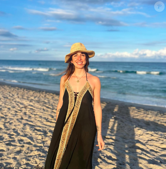 Et sa grande fille, Joséphine Cantona, 31 ans a vécu a Lisbonne avant de partir avec son compagnon et leur bébé en Floride...

Joséphine Cantona sur Instagram le 28 février 2024, à Fort Lauderdale en Floride.