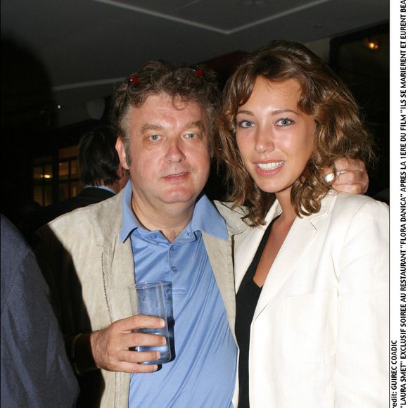 Cette chanson prend aujourd'hui la forme d'un ultime adieu, d'autant que c'est Nathalie Baye elle-même qui avait favorisé la rencontre entre sa fille et ce duo musical.

Archives - Laura Smet et Dominique Besnehard