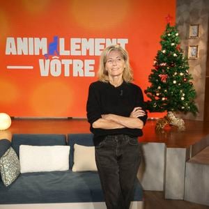 Exclusif - Claire Chazal, sur plateau de la nouvelle émission "Animalement Vôtre" présentée par Bernard Montiel et diffusée le 7 décembre sur France 3, à Paris, France, le 7 octobre 2025. © Jack Tribeca/Bestimage