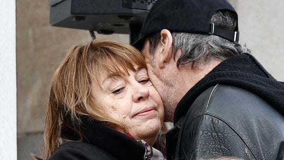 Isabelle Mergault : Michèle Bernier trouve du réconfort auprès de Jean-Luc Reichmann, Christine Bravo soutenue par son mari