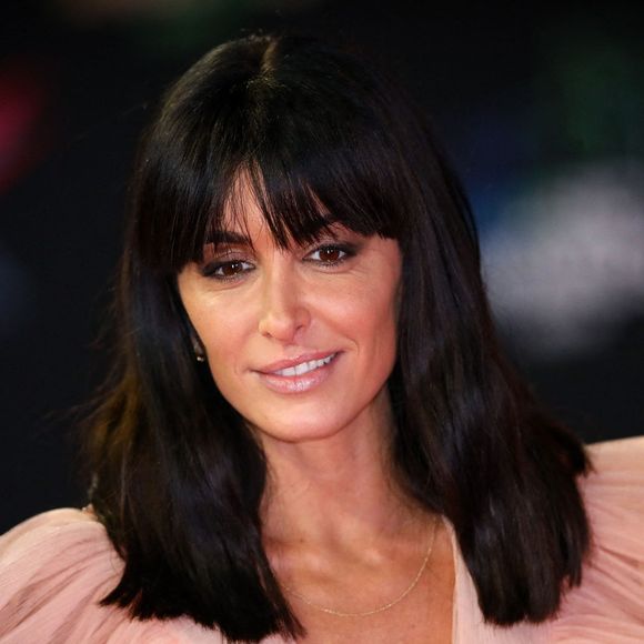 Jenifer Bartoli arrivant au tapis rouge des NRJ Music Awards 2019 au Palais des Festivals, à Cannes, dans le sud de la France, le 9 novembre 2019. Photo par Shootpix/ABACAPRESS.COM