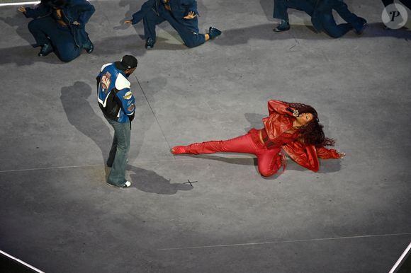 Notamment la rappeuse SZA qui va le suivre lors de sa prochaine tournée. 

9 février 2025, Nouvelle-Orléans, LA ; Kendrick Lamar ft. SZA pendant le spectacle de la mi-temps du Super Bowl LIX entre les Philadelphia Eagles et les Kansas City Chiefs au Caesars Superdome. Eric Canha/CSM (Crédit photo Eric Canha/CSM via ZUMA Press Wire)