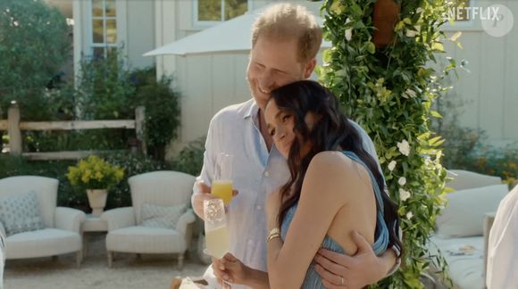 Capture d'écran de la série "With Love, Meghan" avec la duchesse Meghan et le prince Harry
©Netflix