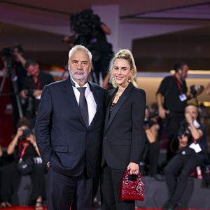 Luc Besson et Sarah Saldmann à la première de 'Father Joe' lors du 83ème Festival International du Film de Venise (Mostra), à Venise, Italie, le 6 septembre 2026. © Pierre Perusseau/Bestimage