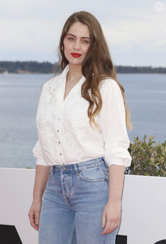 Marie-Ange Casta de la série "Visions" - Cannesseries saison 5 au Palais des Festivals et des Congrès de Cannes, dimanche 3 avril 2022. © Christophe Aubert via Bestimage