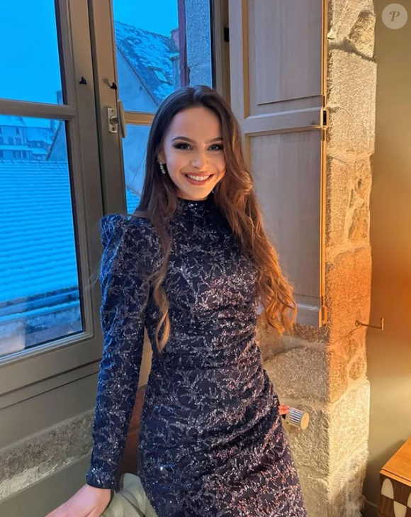 C'est notamment sa longue et sublime chevelure qui fait tourner les têtes.

Aloïce Sejotte, élue Miss Limousin 2025.