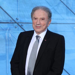Exclusif. Photo Shoot. Michel Drucker lors de la cérémonie d'ouverture de la 65ème édition du Festival TV De Monte Carlo, le 12 juin 2026. © Denis Guigenbourg / Bestimage