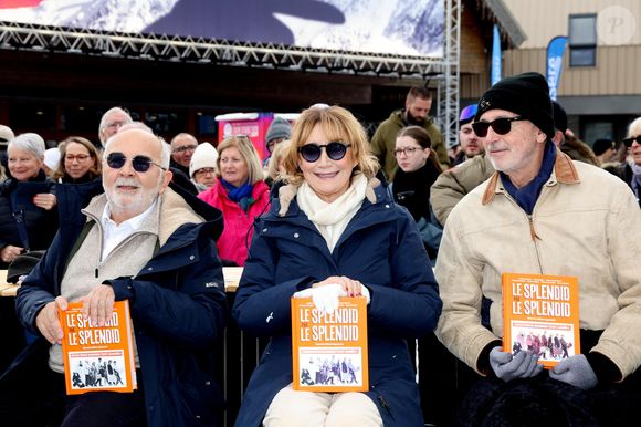 Gérard Jugnot, Marie-Anne Chazel et Thierry Lhermitte - Séance de dédicaces du livre "Le Splendid par le Splendid" à l'occasion du 29ème Festival International du Film de Comédie de l'Alpe d'Huez le 23 Janvier 2026. © Dominique Jacovides/Bestimage