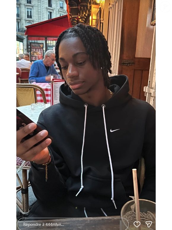 Une cagnotte en ligne a été lancée pour soutenir sa famille, tandis que les hommages de ses proches se multiplient.

4Melvn, Instagram