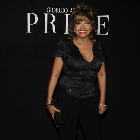 Tina Turner au défilé Armani à Paris, le 25 janvier 2010. SGP / BESTIMAGE