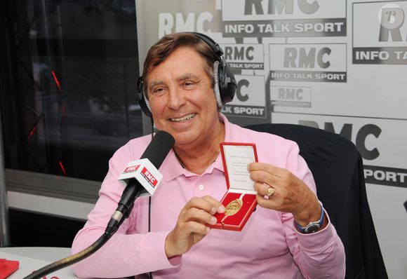 EXCLU - Les adieux de Jean-Pierre Foucault à la radio chez RMC. Jean-Pierre Foucault passe le Grand Oral des GG dans les Grandes Gueules. Il parle de sa décision de mettre un terme à sa carrière radiophonique après 51 ans. Locaux de RMC-BFM TV a Paris, France le 4 Juillet 2016. Photo by Alain Apaydin/ABACAPRESS.COM