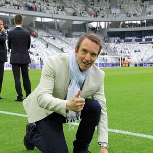 Tout en multipliant dans l'ombre les initiatives entrepreunariales dans des domaines aussi divers que la voiture, l'immobilier ou la restauration. Bref, Un animateur tout terrain !
Stéphane Rotenberg - People au match de football Bordeaux-Montpellier dans le nouveau stade à Bordeaux. Le 23 mai 2015 Stéphane Rotenberg au Grand Prix de Formule 1 de Monaco, le 16 mai 2010.
© Dominique Jacovides / Bestimage