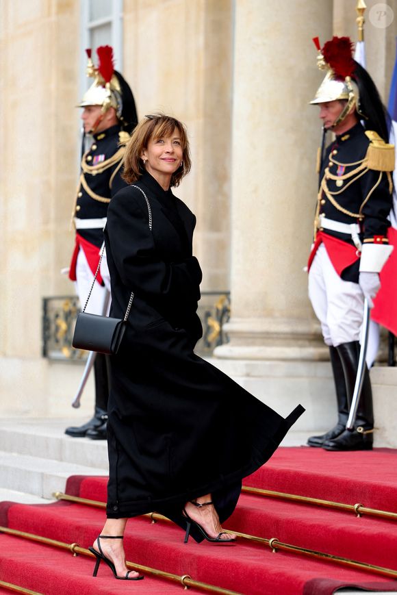 Sophie Marceau - Arrivée des invités au dîner d'Etat en l'honneur du président chinois Xi Jinping et de sa femme la Première Dame Peng Liyuan au palais présidentiel de l'Elysée à Paris, France, le 6 mai 2024. © Cyril Moreau/Bestimage