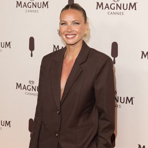 Ce dimanche 14 septembre 2025, Amandine Petit a partagé un carrousel de photos et de vidéos sur son compte Instagram. 

Amandine Petit - Photocall de la Plage Magnum lors du 78ème Festival de Cannes le 15 mai 2025. © Jeremy Melloul/Bestimage