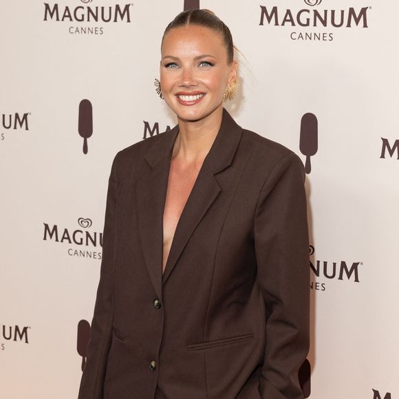 Ce dimanche 14 septembre 2025, Amandine Petit a partagé un carrousel de photos et de vidéos sur son compte Instagram. 

Amandine Petit - Photocall de la Plage Magnum lors du 78ème Festival de Cannes le 15 mai 2025. © Jeremy Melloul/Bestimage