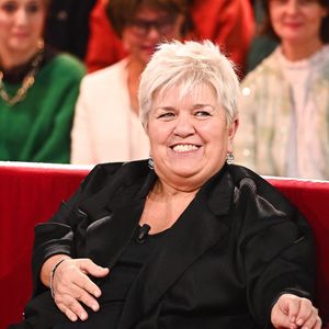 Mimie Mathy a effectué son retour au sein de la troupe des Enfoirés cette année

Exclusif - Mimie Mathy - Enregistrement de l'émission Vivement dimanche au studio Rive Gauche à Paris, présentée par Michel Drucker sur France 3. © Guillaume Gaffiot/Bestimage