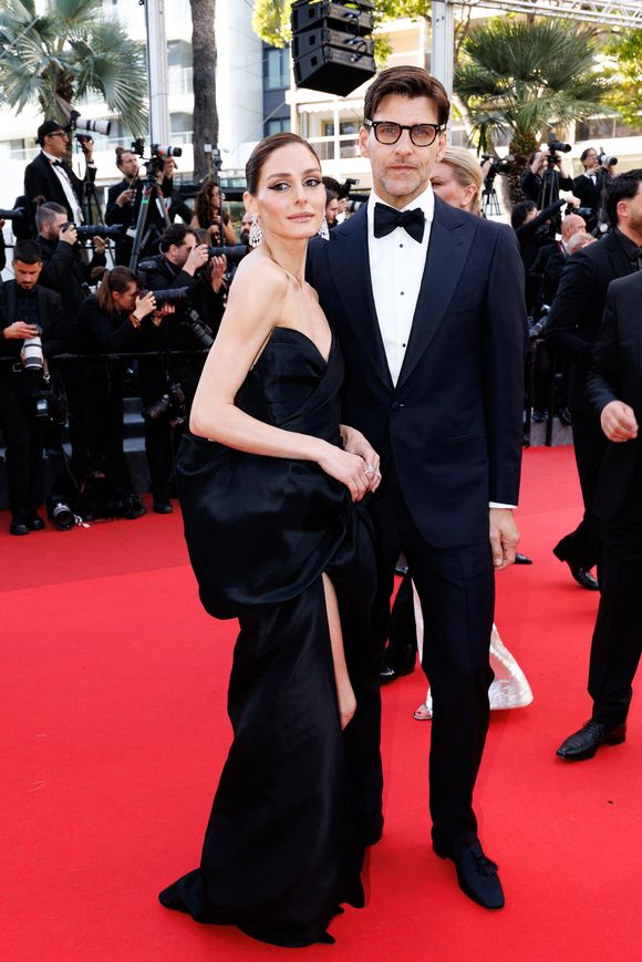 Olivia Palermo et son mari Johannes Huebl - Montée des marches du film " Fjord " lors du 79ème Festival International du Film de Cannes, le 18 mai 2026. © Jacovides-Moreau / Bestimage