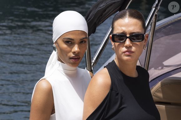 Tina Kunakey et Adèle Exarchopoulos - Arrivées au défilé de mode Jacquemus Cruise "La Casa" à la Casa Malaparte à Capri, Italie, le 10 juin 2024. © Borde-Da Silva/Bestimage