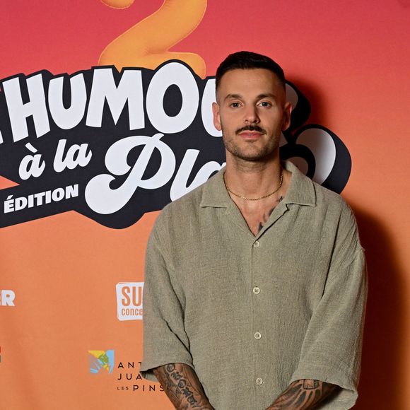 Exclusif - M. Pokora au photocall lors de l'enregistrement de l'émission "L'humour à la plage" pour la 2eme édition du festival de Juan les Pins à la pinède Gould le 27 juin 2025. © Bruno Bebert / Bestimage