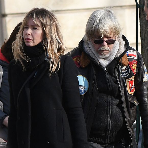 Renaud Séchan et Romane Serda lors des obsèques de Thierry Séchan au cimetière Montparnasse le 16 janvier 2019 à Paris, France. Photo Abaca