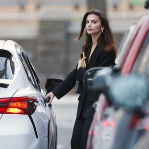 Emily Ratajkowski dans les rues de New York.

Photo : The ImageDirect / Bestimage