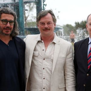 Exclusif - Patrice Pastor, Guy Lartigue, le prince Albert II de Monaco - Inauguration de La fontaine de Guy Lartigue qui retrouve ses quartiers du Larvotto après une restauration à Monaco le 18 mai 2022.  © Jean-François Ottonello/Nice-Matin/Bestimage