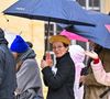 Philippe Vedovini, Le père de sa mère, Marie Soleil, a été relâché après près de 48 heures sans être inculpé

La grand-mère Anne Vedovini lors de la cérémonie religieuse des funérailles d'Emile à la Basilique Sainte Marie Madeleine à Saint-Maximin-la-Sainte-Baume, France le 8 février 2025. Les restes du petit garçon Emile, âgé de deux ans, disparu depuis le 8 juillet 2023 au Vernet, ont été découverts à quelques kilomètres du hameau le 30 mars 2024.