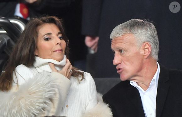 Didier Deschamps et son épouse Claude regardant depuis les tribunes le 1/8e de finale retour de la Champion's League, Paris-St-Germain (PSG) contre Manchester United au stade du Parc des Princes à Paris, France, le 6 mars 2019. Manchester United s'est imposé 3-1 et s'est qualifié pour les 1/4. Photo de Christian LiewigABACAPRESS.COM