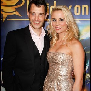 Un bonheur pour la Picarde et son époux, qui accueillent ainsi Rose et Jules en 2007, au terme toutefois d'un accouchement à risque. 

Élodie Gossuin et Bertrand Lacherie à Paris, en 2012, pour la Première de "Holiday On Ice" au Zenith de Paris.

AGENCE / BESTIMAGE