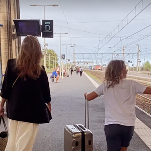 Thierry Peythieu a dévoilé une vidéo de son fils Tom (9 ans) aux côtés de son ex-femme Ingrid Chauvin le dimanche 7 septembre 2025 sur Instagram. 
Crédit : Instagram/peythieuthierry