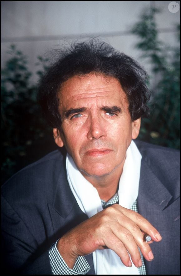 Est décédé il y'a 28 ans jour pour jour 

Archives - Jean-Edern Hallier en 1994