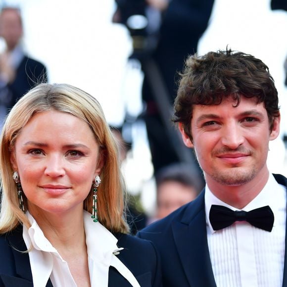 Virginie Efira et son compagnon Niels Schneider lors de la montée des marches de la cérémonie de clôture du 72ème Festival International du Film de Cannes, le 25 mai 2019. © Rachid Bellak/Bestimage