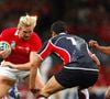 A l'occasion d'une interview pour Le Parisien, c'est un autre ancien rugbyman de haut niveau, Alix Popham, qui explique souffrir comme l’ancien troisième ligne des Bleus  d’amnésie à cause des chocs encaissés durant sa carrière. 

La joueuse du Pays de Galles Alix Popham tente d'affronter le lièvre japonais Makiri sous le regard du joueur du Pays de Galles Colin Charvis lors de la Coupe du monde de rugby IRB 2007 - Poule B - Pays de Galles contre Japon au Millennium Stadium, à Cardiff, Royaume-Uni, le 20 septembre 2007. Le Pays de Galles s'est imposé 72-18. Photo by Neal Simpson/PA/Cameleon/ABACAPRESS.COM