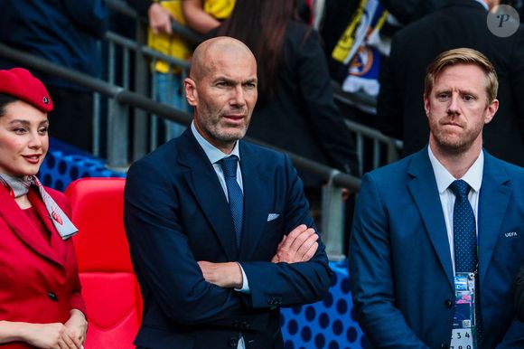 “Zinédine Zidane (...) s’engage avec exigence et discernement, en partageant son regard, ses précieux conseils et son expérience”, précise le Palace Merano

Match de football en finale de ligue des champions (champions League) : Dortmund - Real Madrid : les Espagnols arrachent une 15e Ligue des champions le 1er juin 2024. © Raffaele Conti/IPA via ZUMA Press / Bestimage