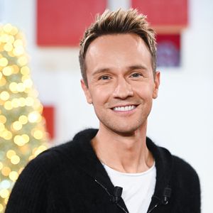 Exclusif - Cyril Féraud - Enregistrement de l'émission "Vivement dimanche" au studio Rive Gauche, presentée par M. Drucker le 19 novembre 2025, avec une diffusion sur France 3 le 28/12/2025. © Guillaume Gaffiot / Bestimage