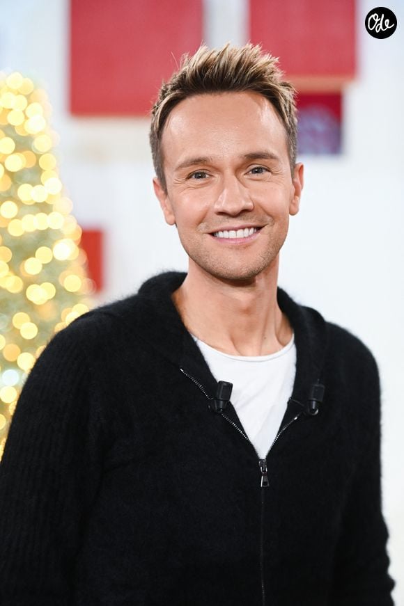 Exclusif - Cyril Féraud - Enregistrement de l'émission "Vivement dimanche" au studio Rive Gauche, presentée par M. Drucker le 19 novembre 2025, avec une diffusion sur France 3 le 28/12/2025. © Guillaume Gaffiot / Bestimage