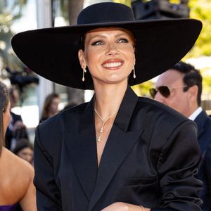 Amandine Petit - Montée des marches du film « Kinds of Kindness » lors du 77ème Festival International du Film de Cannes, au Palais des Festivals à Cannes. Le 17 mai 2024 © Jacovides-Moreau / Bestimage