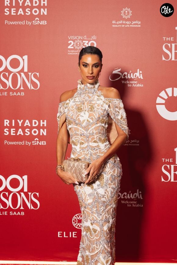 Jessica Aïdi au photocall du défilé anniversaire Elie Saab "1001 Seasons of Elie Saab" à l'espace "The Venue" à Riyad, Arabie saoudite, le 13 novembre 2024.   © Tiziano Da Silva/Bestimage